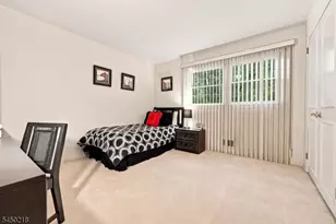 18 Druid Hill Dr, Parsippany, NJ 07054 - Photo 29