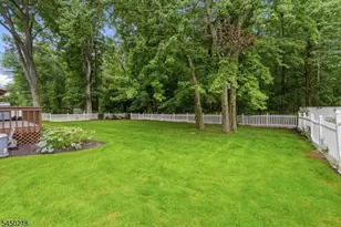 18 Druid Hill Dr, Parsippany, NJ 07054 - Photo 37