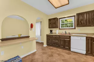 209 Cedar St, Cedar Grove, NJ 07009 - Photo 11