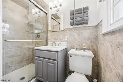 87 Webster Dr, Wayne Twp., NJ 07470 - Photo 17