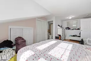 7 Harbor Front Ct, Elizabeth, NJ 07206 - Photo 21