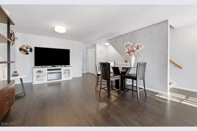 7 Harbor Front Ct. Unit C7, Elizabeth, NJ 07206 - Photo 5