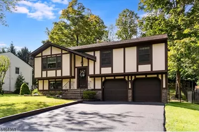 108 Valley View Trl, Sparta Township, NJ 07871 - Photo 3