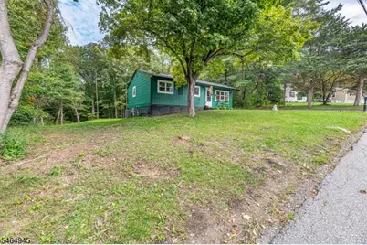 7 Fox Hill Dr, Franklin Boro, NJ 07416 - Photo 5