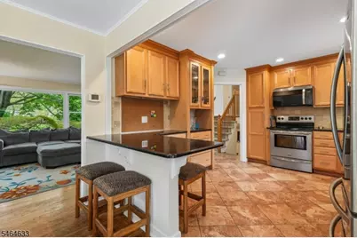 91 Ridge Dr, Livingston, NJ 07039 - Photo 9
