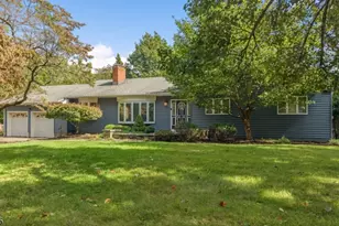 25 Starview Dr, Hillsborough Township, NJ 08844 - Photo 3