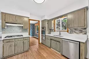 25 Starview Dr, Hillsborough Township, NJ 08844 - Photo 13
