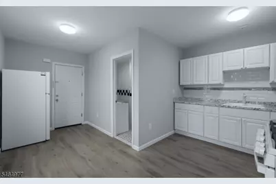 21 Franklin Ave #2L, Harrison, NJ 07029 - Photo 3