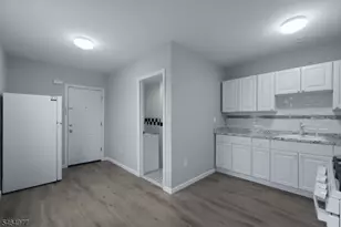 21 Franklin Ave, Harrison, NJ 07029 - Photo 3