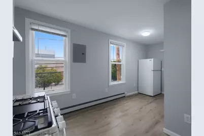 21 Franklin Ave #2L, Harrison, NJ 07029 - Photo 5