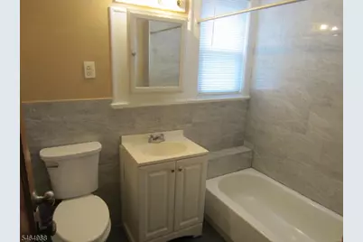 48 Elmwood Ave, Irvington, NJ 07111 - Photo 7