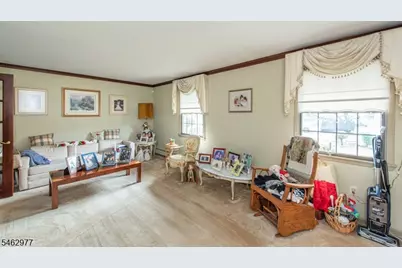 2 Rochambeau Rd, Pequannock Township, NJ 07444 - Photo 3