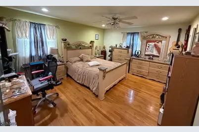 115 Crampton Ave, Woodbridge Township, NJ 07095 - Photo 27