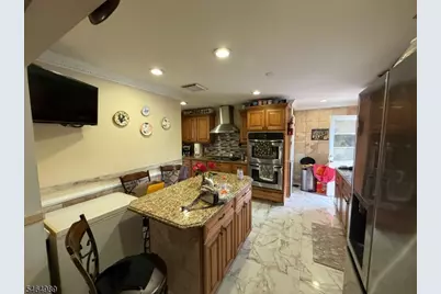 115 Crampton Ave, Woodbridge Township, NJ 07095 - Photo 7