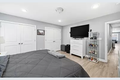 469 Henry St #1, Elizabeth, NJ 07201 - Photo 13