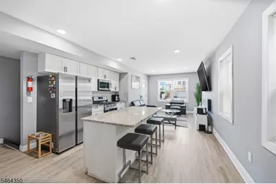 469 Henry St #1, Elizabeth, NJ 07201 - Photo 9