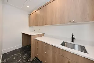 119 Arnot Pl, Paramus, NJ 07652 - Photo 39