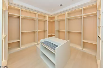 119 Arnot Pl, Paramus, NJ 07652 - Photo 45