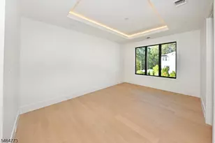 119 Arnot Pl, Paramus, NJ 07652 - Photo 37