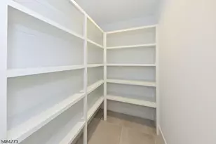 119 Arnot Pl, Paramus, NJ 07652 - Photo 23