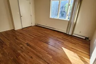 1310 E Henry St, Linden, NJ 07036 - Photo 3