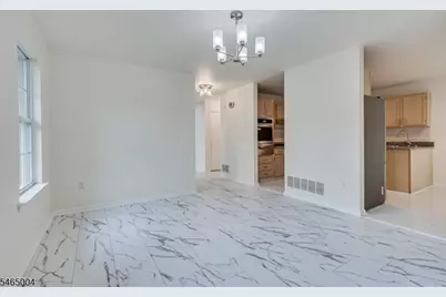 99 Castle Pointe Blvd, Piscataway Township, NJ 08854 - Photo 11