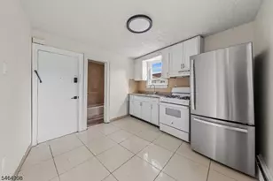 6 Oswald Pl, Union Township, NJ 07088 - Photo 5