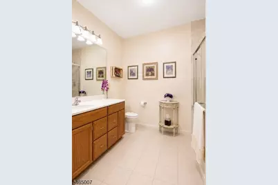 80-107 Ridgewood Rd #107, Washington Township, NJ 07676 - Photo 7