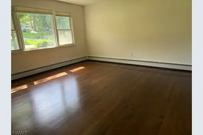 7 Valley View Rd, Chester, NJ 07930 - Photo 7