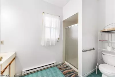312 E 1st Ave, Roselle, NJ 07203 - Photo 17