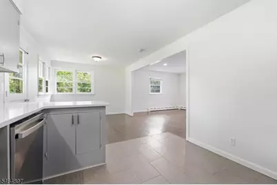 50 Hunters Ln, Sparta Township, NJ 07871 - Photo 17