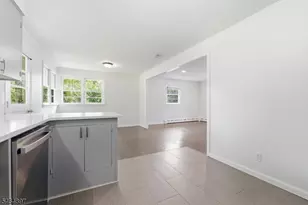 50 Hunters Ln, Sparta Township, NJ 07871 - Photo 17
