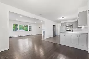 50 Hunters Ln, Sparta Township, NJ 07871 - Photo 11