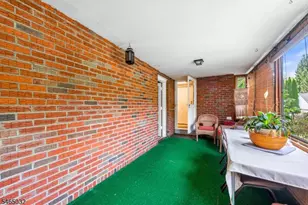 95 Eyland Ave, Roxbury Township, NJ 07876 - Photo 11