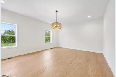 111 Beaver Run Rd, Hardyston Township, NJ 07419 - Photo 9