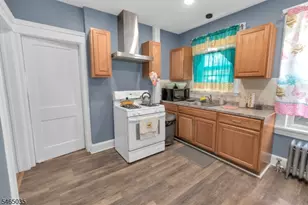 278 18th Ave, Paterson, NJ 07504 - Photo 9