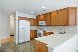 203 Riveredge Dr, Chatham Township, NJ 07928 - Photo 11
