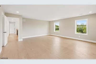 107 Beaver Run Rd, Hardyston Township, NJ 07419 - Photo 15