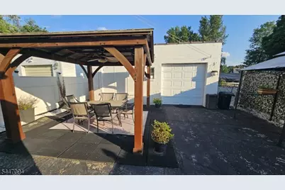 254 Illinois Ave, Paterson, NJ 07503 - Photo 7