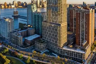 75 Park Ln S, Jersey City, NJ 07310 - Photo 17