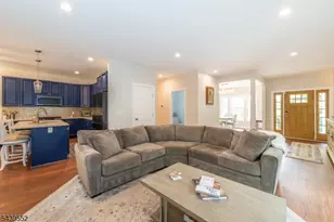 18 Post Oak Ct, Hardyston Township, NJ 07419 - Photo 5