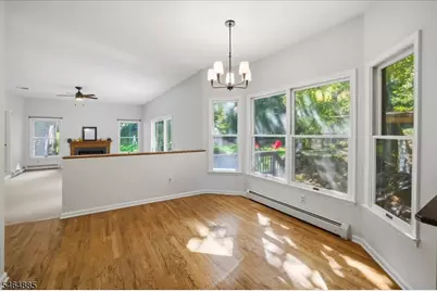 30 Carriage House Rd, Sparta Township, NJ 07871 - Photo 9