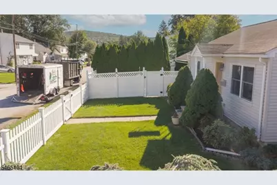 3 6th Ave, Wanaque, NJ 07420 - Photo 7