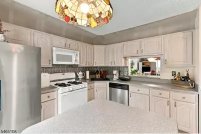 148 Abbot Ct, Piscataway Township, NJ 08854 - Photo 7