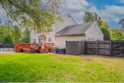 6 Fountain Dr, Franklin Township, NJ 08873 - Photo 5
