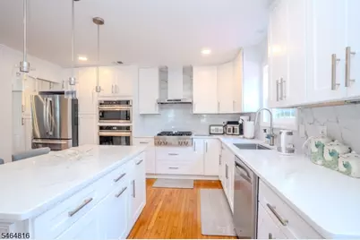 6 Fountain Dr, Franklin Township, NJ 08873 - Photo 21
