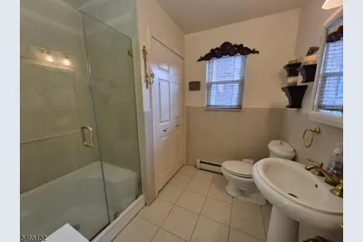 1261A Valley Rd, Wayne, NJ 07470 - Photo 13
