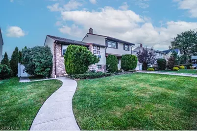 97 Sterling Dr, Woodbridge Township, NJ 07067 - Photo 3