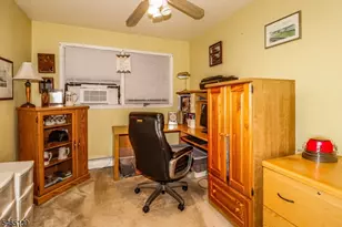 97 Sterling Dr, Woodbridge Township, NJ 07067 - Photo 23