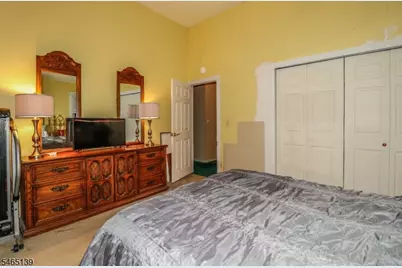 97 Sterling Dr, Woodbridge Township, NJ 07067 - Photo 21
